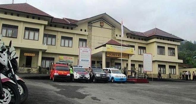 Tampak gedung Mapolres Kerinci yang terletak di jalan Muradi Sungaipenuh.