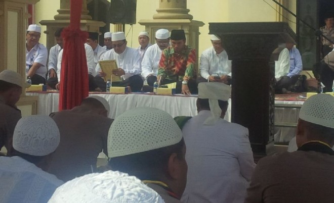 EP dan FU mengikuti zikir bersama di Polda Jambi