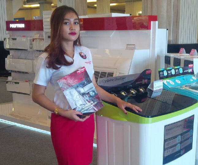 PT Hartono Istana Teknologi dengan brand produknya yang bernama Polytron belum lama ini mengadopsi kaca tempered pada mesin cuci.