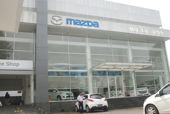 Mazda Jambi memberikan promo potongan harga Rp 20 juta