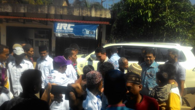 Zumi Zola bersama Handayani saat berada di Sekancing Sabtu (21/11)