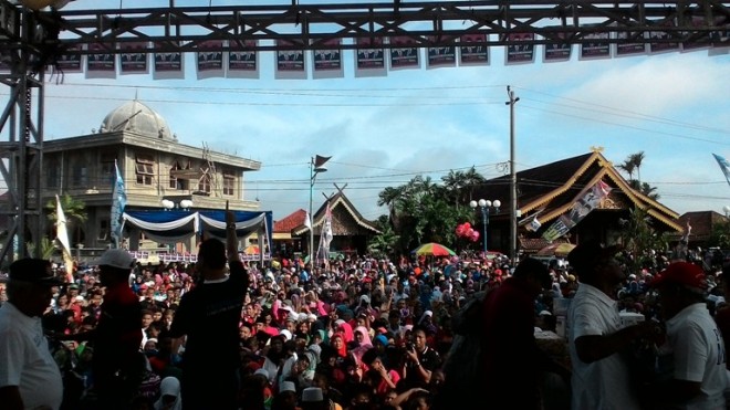 Jalan santai HBA bersama ribuan warga Seberang Sabtu (21/11)