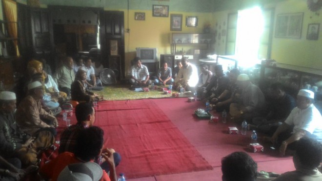 Sillaturrahmi Zumi Zola dengan tokoh Mandi Angin 