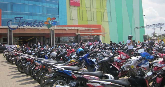 Mall Jambi Town Square.
