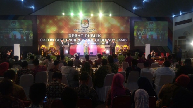 Pasangan calon gubernur dan wakil gubernur Jambi HBA-EP dan ZZ-FU