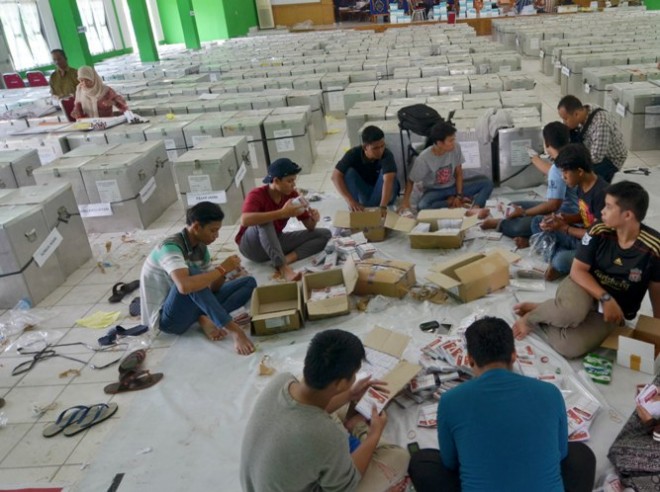 Logistik Pilkada yang disimpan di Asrama Haji Kota Baru Jambi