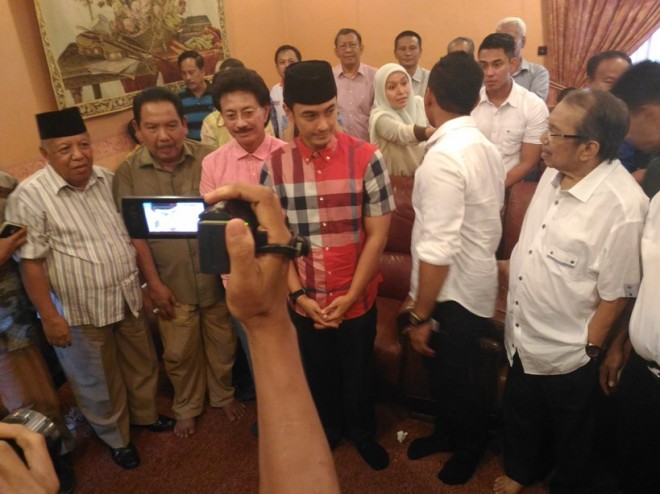 Euphoria di posko pemenangan Zola-Fachrori