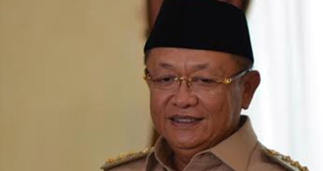 Bupati Sarolangun Drs H Cek Endra.