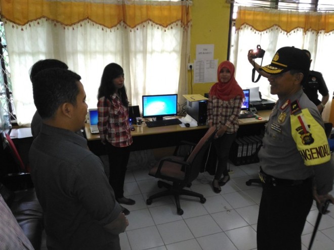 Kapolda bersama Ketua KPU Kota Jambi