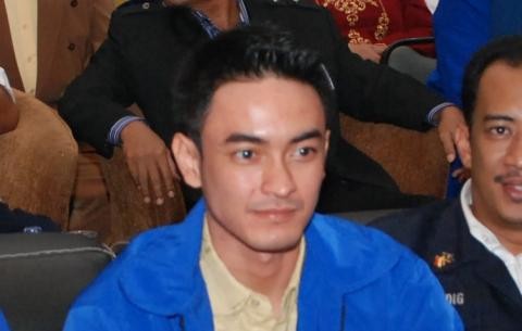 Ketua DPW PAN Jambi Zumi Zola 