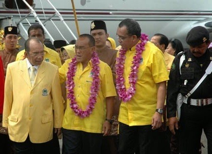 Zoerman Manap dan Aburizal Bakrie