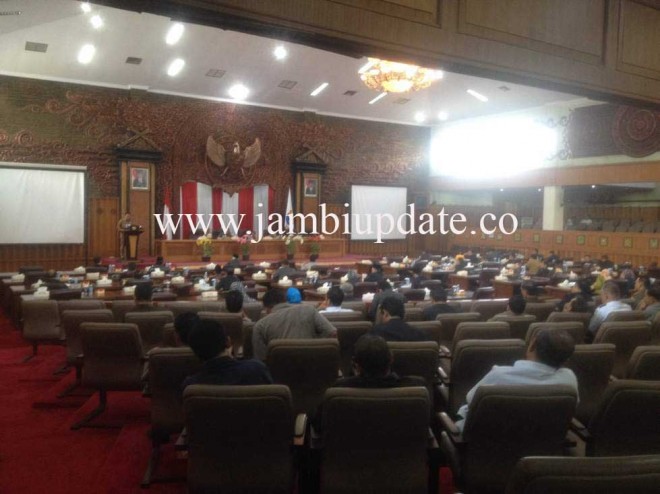 Paripurna pengesahan Perda Karhutla di DPRD Provinsi Jambi Sabtu (26/12)