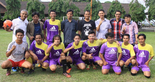 Tim Futsal Aliansi Jurnalis Independen (AJI) Kota Jambi foto bersama.