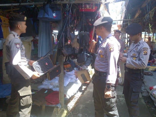 Razia Polres Tanjab Timur di Pasar tradisional Kota Baru Kecamatan Geragai Selasa (12/1)