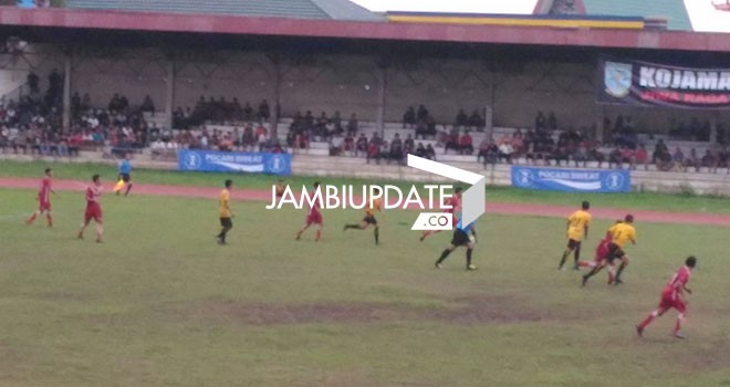 Pertandingan Tanjab Brat kontra Kota Jambi