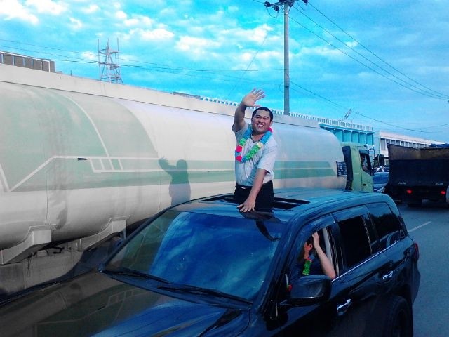 Bupati Bungo terpilih H Mashuri (Hamas) menyapa masyarakat Bungo Jumat (22/1)