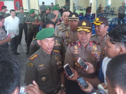 Danrem 042?Gapu, Kolonel Inf Makmur dan Kapolda Jambi, Brigjen Pol Musyafak.