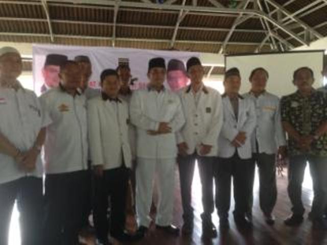 IW bersama pengurus DPD PKS Muaro Jambi