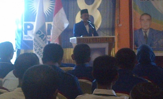 Ketua DPD PAN Tanjab Barat Suhatmeri 