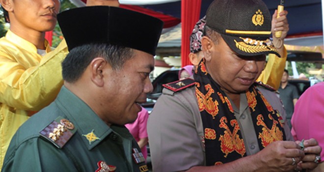 Bupati Merangin, H Al Haris dan Kapolda Jambi, Brigjen Pol Musyafak.
