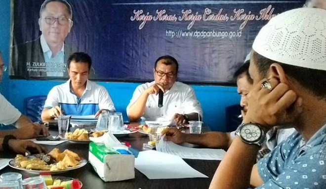 Martunis saat memimpin pertemuan di DPD PAN Bungo beberapa waktu lalu
