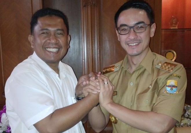 CEO Jambi Ekspres Group Sarkawi dan Gubernur Jambi H Zumi Zola Zulkifli