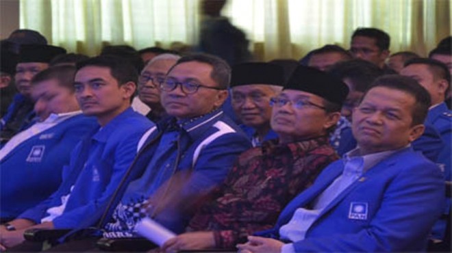 Zumi Zola, Zulkifli Hasan, Fachrori Umar dan Sutrinso Bachir