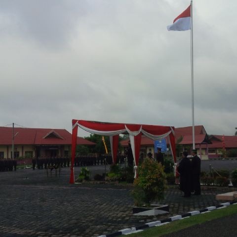 Upacara yang dilaksanakan di SPN Polda Jambi.