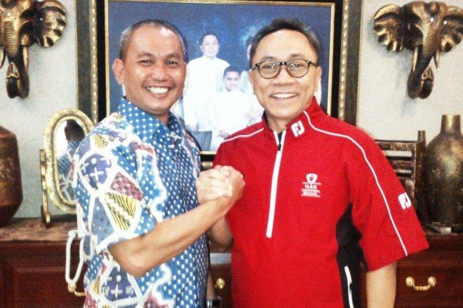 Wasekjend DPP PAN Mahili bersama Ketum DPP PAN Zulkifli Hasan