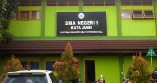 SMAN 1 Kota Jambi.