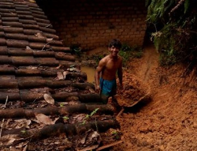 Longsor di Desa Lubuk Sebontan