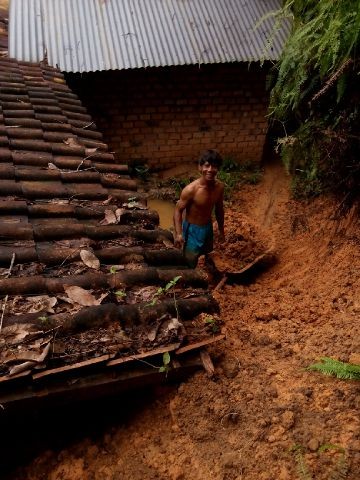 Longsor di Desa Sebontan