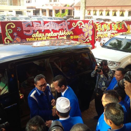 Ketua Umum PAN, Zulkifli Hasan, tiba di Abadi Convention Center, Rabu (2/3) sore. 