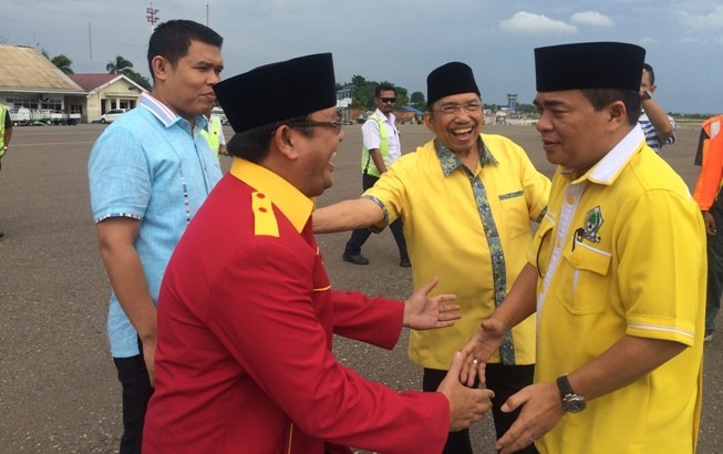 Penyambutan Akom di bandara Sultan Thaha Jambi sore tadi (5/3)