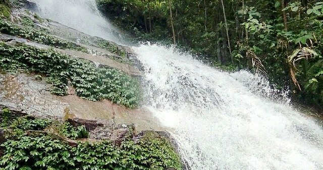 Objek wisata air terjun Talang Kemulun