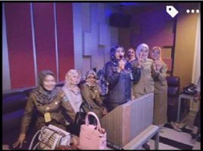 PNS di Tebo yang karaoke saat jam dinas