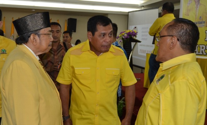 Zoerman Manap, Nurdin Halid dan ARB saat pelaksanaan Musda DPD I Golkar Provinsi Jambi beberapa waktu lalu di Novita Hotel Jambi