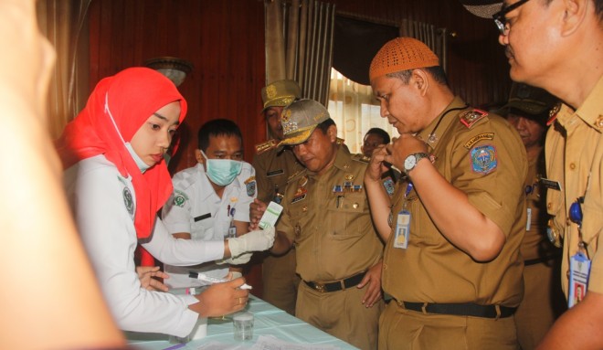 Tes urine di Pemkab Merangin