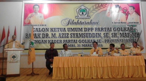 Caketum Golkar Aziz Syamsuddin saat temu kader di Jambi Kamis (31/3)