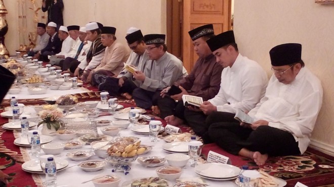 Syukuran di rumah dinas gubernur Jambi Kamis malam (31/3)