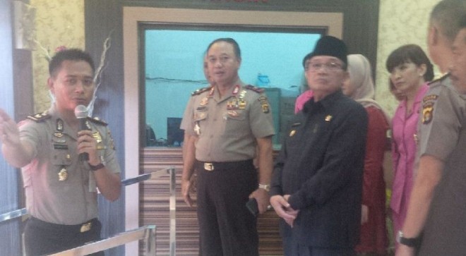 Wagub dan Kapolda Jambi meninjau Rumkit Bhayangkara Jambi Rabu (6/4)