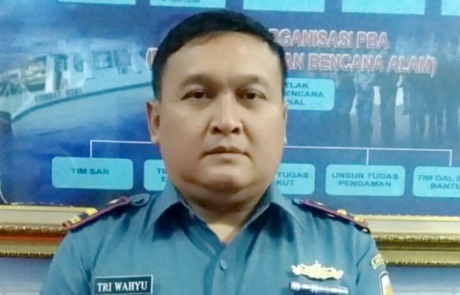 Komandan Pos TNI AL Kualatungkal Jambi Letda Laut (P) Tri Wahyu