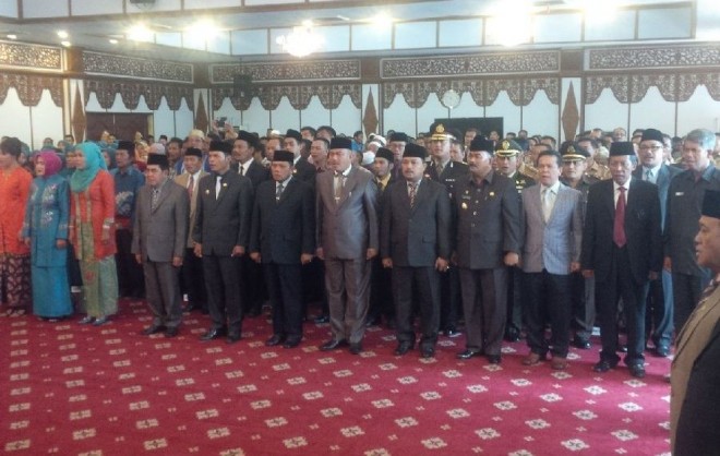 Undangan yang hadir dalam acara pelantikan Bupati dan Wabup Tanjabtim di rumah dinas gubernur Selasa (12/4)