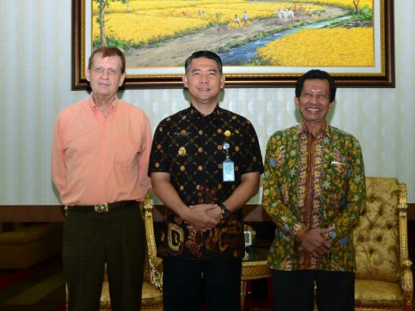 John Miller, Sy Fasha, dan Syukrul Amien.