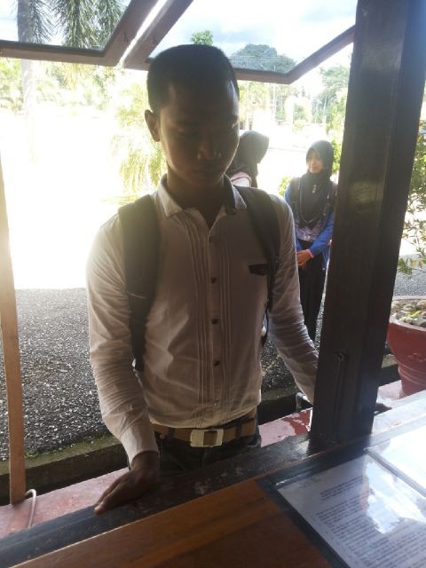 Muhammad Supriadi saat berada di Polres Sarolangun, Kamis (21/4).