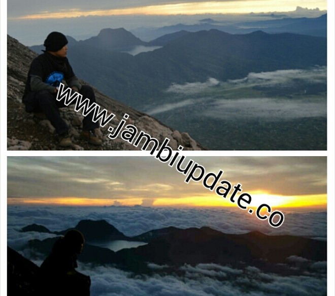 Pemandangan alam dari Tugu Yuda di Gunung Kerinci. Terlihat jelas Danau Gunung Tujuh