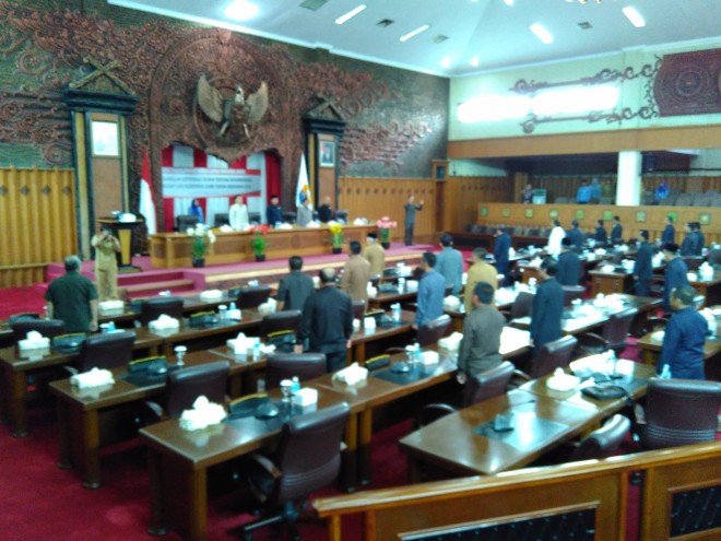 Rapat paripurna DPRD Provinsi Jambi