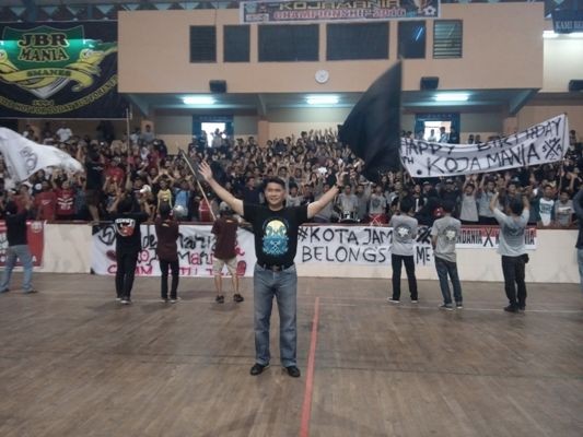 Walikota Jambi, Sy Fasha usai membuka Walikota Cup Futsal 2016.