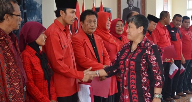 PDI Perjuangan dan Wakil ketua bidang informasi dan komunikasi politik menyatakan bahwa BAGUNA akan menjadi penghubung antara partai dengan para korban bencana.