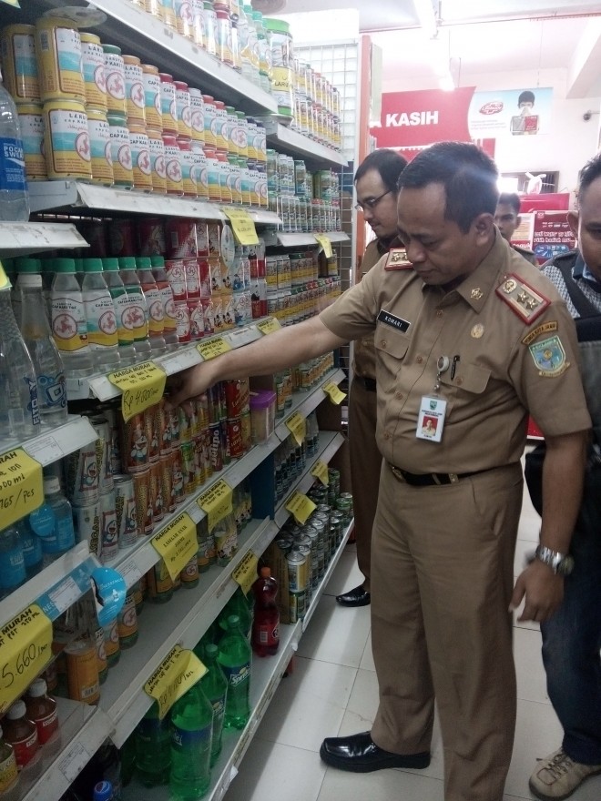 Sidak Disperindag Kota Jambi ke swalayan Fresco
